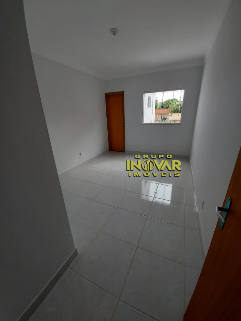 Vende-se ótima casa, Excelente oportunidade!!165Mil